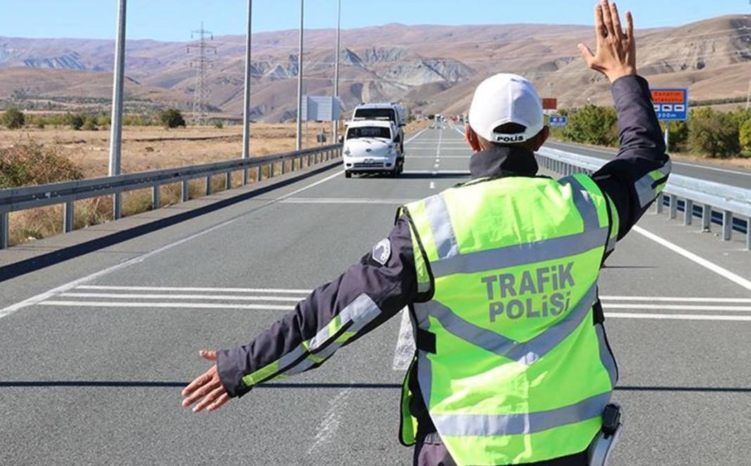 Uymayanların ehliyetine el konulacak! Yönetmelikte flaş değişiklik 10